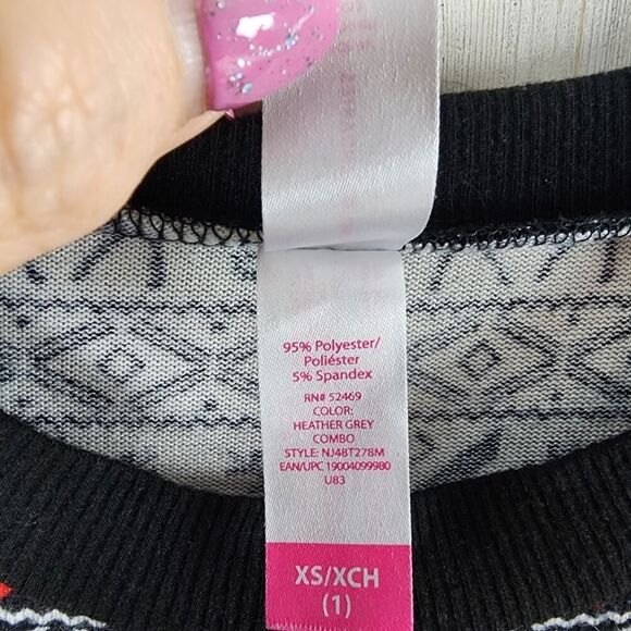 No Boundaries Nordic Reindeer Heart Knit Sweater Heather Gray Size XS - Picture 8 of 11